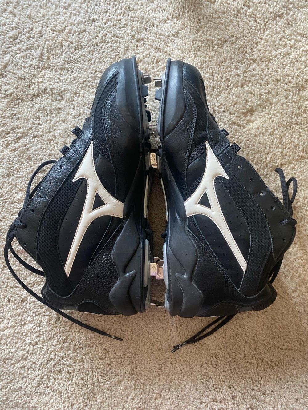 NWOT Mizuno men’s 9-Spike Pro Classic Mid baseball cleats, size 13 - Picture 5 of 8